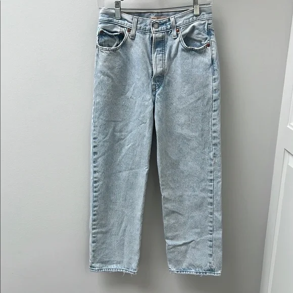 Levi's Ribcage Straight Ankle Jeans - Picture 2 of 6